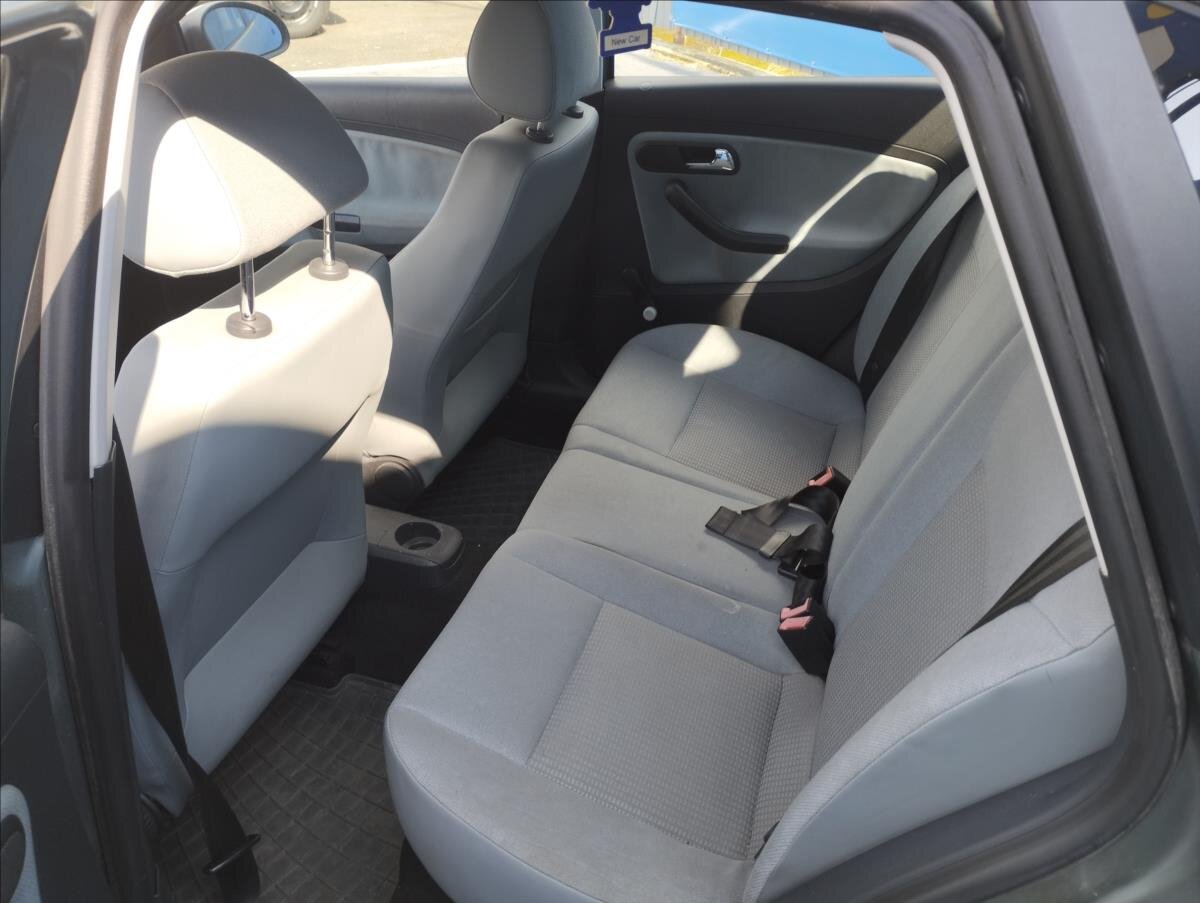 Seat Cordoba Sedan / Limuzína 1,4 l 55 kw