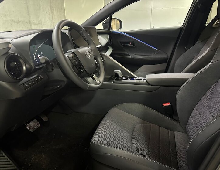 Toyota C-HR Hatchback 2,0 l 135 kw