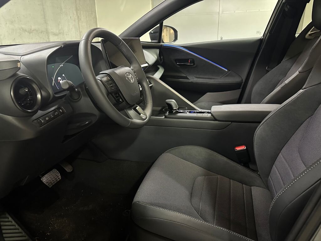 Toyota C-HR Hatchback 2,0 l 135 kw