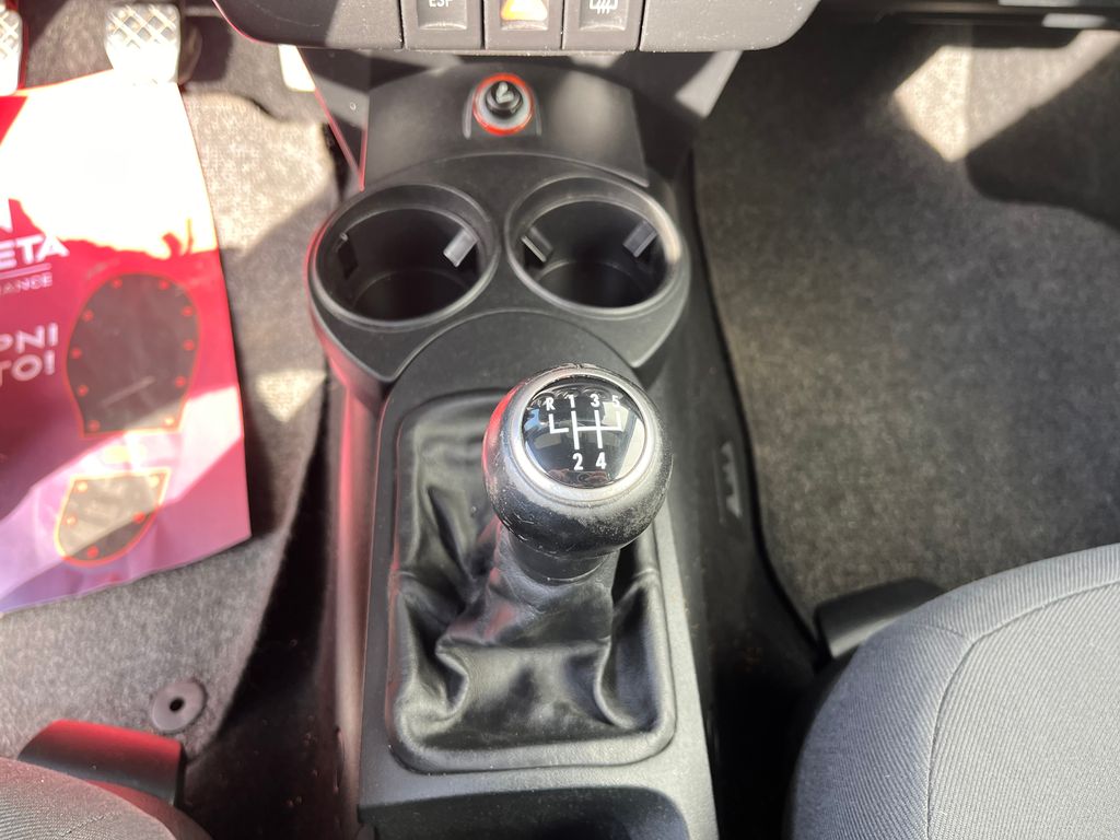 Volkswagen New Beetle