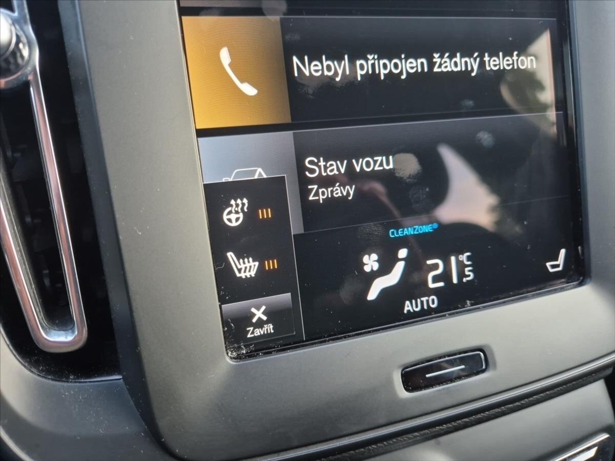 Volvo XC40 SUV 1,5 l 120 kw