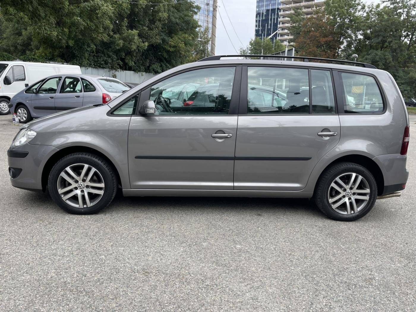 Volkswagen Touran MPV 2,0 l 80 kw