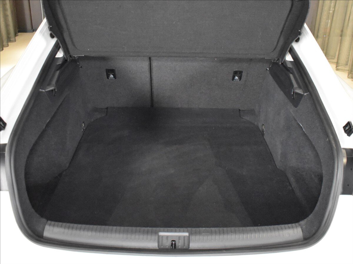 Volkswagen Arteon Liftback 1,5 l 110 kw