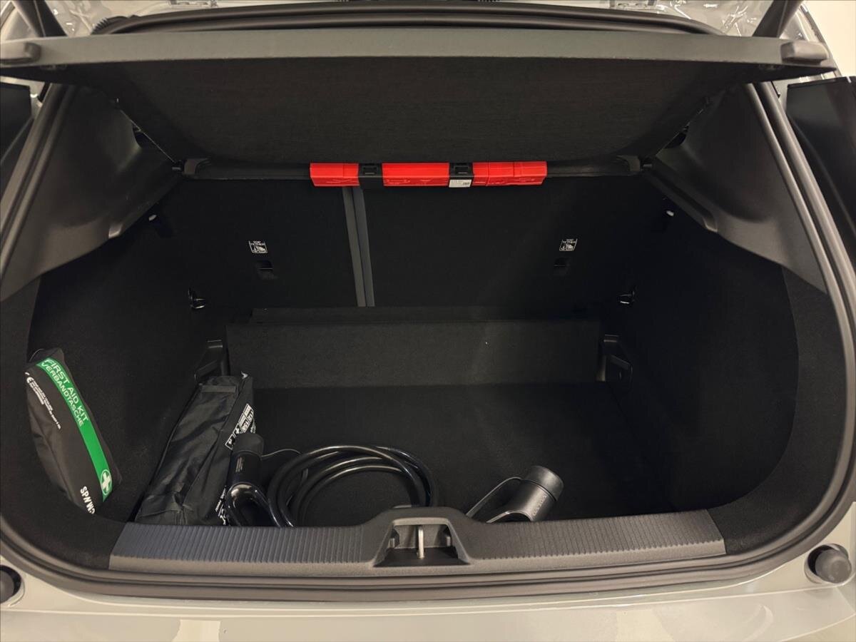 Volvo EX30 SUV 0,0 200 kw