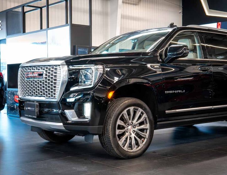 GMC Yukon SUV / Terénní 6,2 l 313 kw