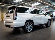 Cadillac Escalade 10