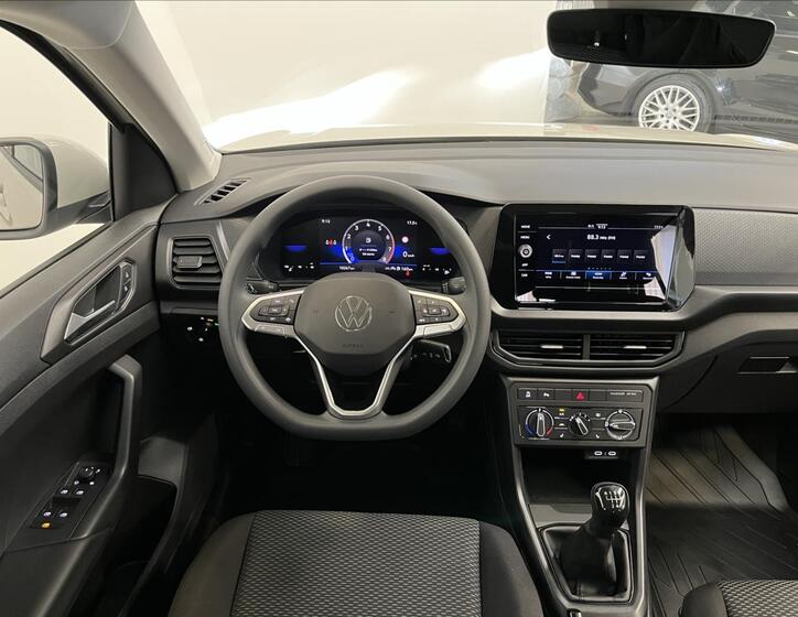 Volkswagen T-Cross 5