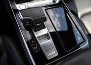 Audi Q8 28