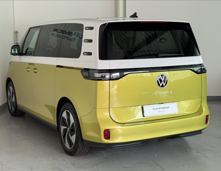 Volkswagen ID.Buzz 6