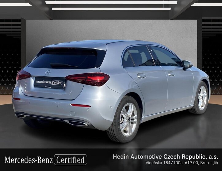 Mercedes-Benz Třídy A Hatchback 1,3 l 120 kw