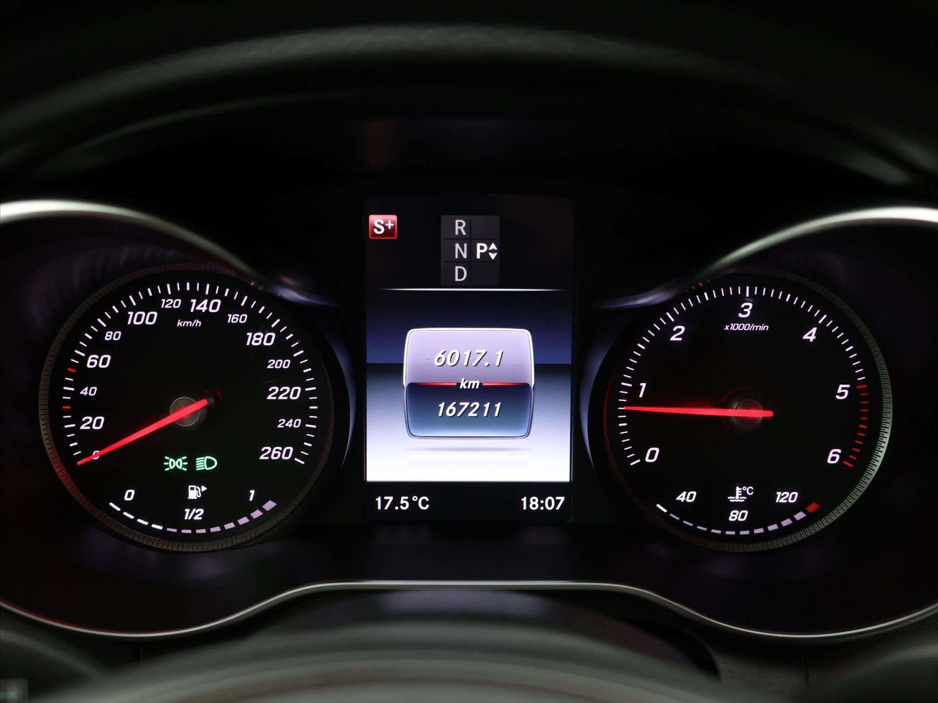 Mercedes-Benz Třídy C Kombi 2,1 l 150 kw