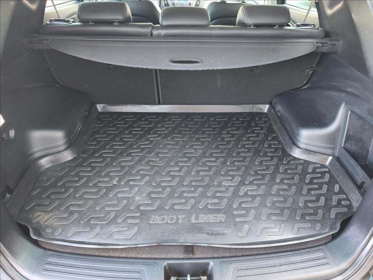 Hyundai ix35 SUV / Terénní 2,0 l 100 kw