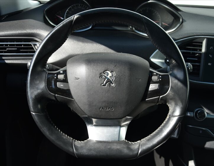 Peugeot 308 Kombi 1,5 l 96 kw