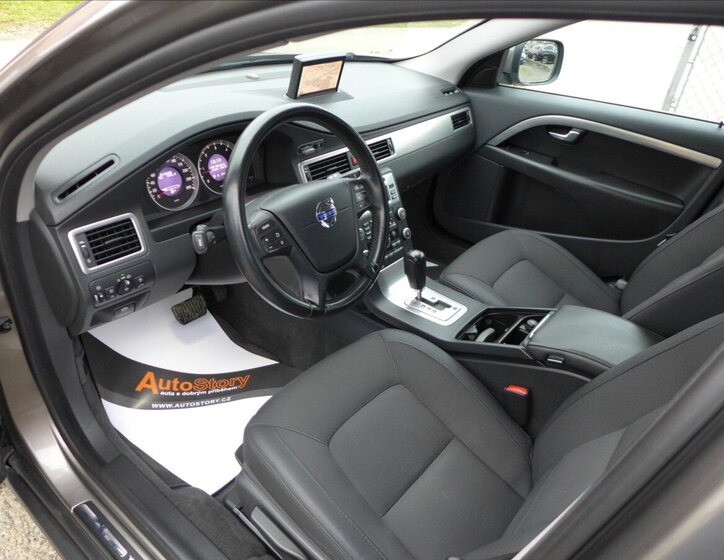 Volvo XC70 Kombi 2,4 l 120 kw