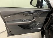 Audi SQ7 Kombi 4,0 l 320 kw