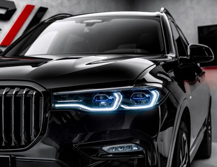 BMW X7 9