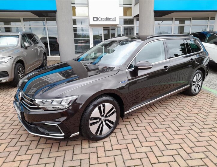 Volkswagen Passat Kombi 1,4 l 115 kw