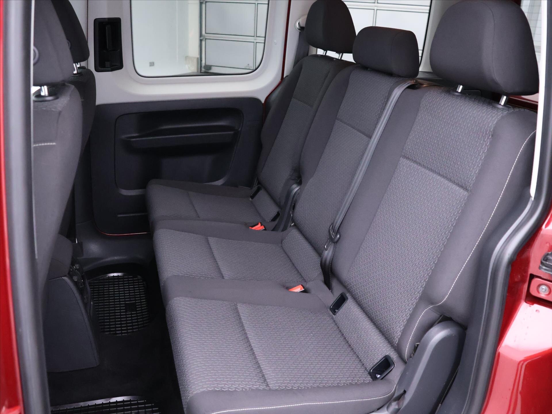 Volkswagen Caddy Kombi 2,0 l 55 kw