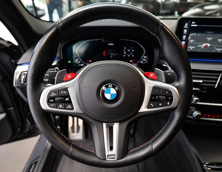BMW M5 6