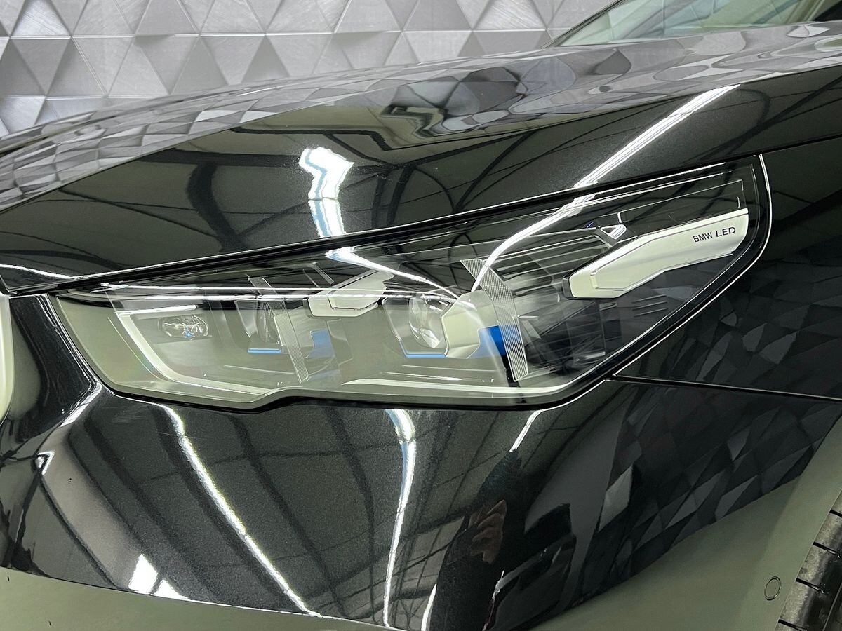 BMW Ostatní Sedan / Limuzína 0,0 290 kw