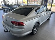 Volkswagen Passat Sedan / Limuzína 1,4 l 110 kw