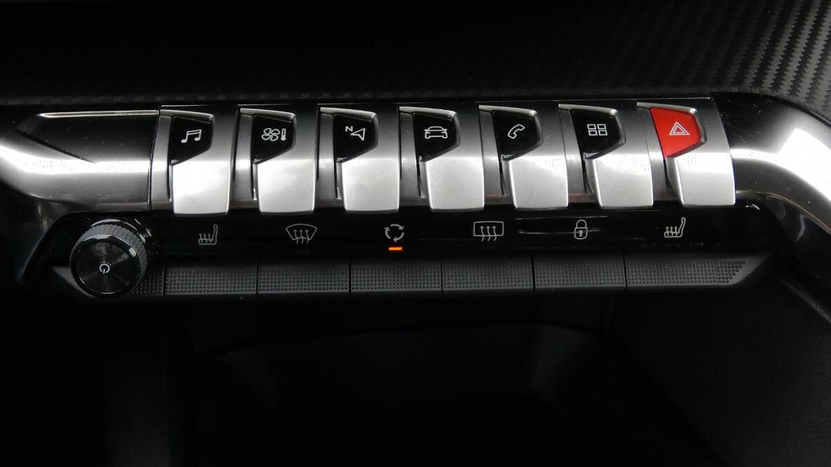 Peugeot 5008 SUV / Terénní 1,2 l 96 kw