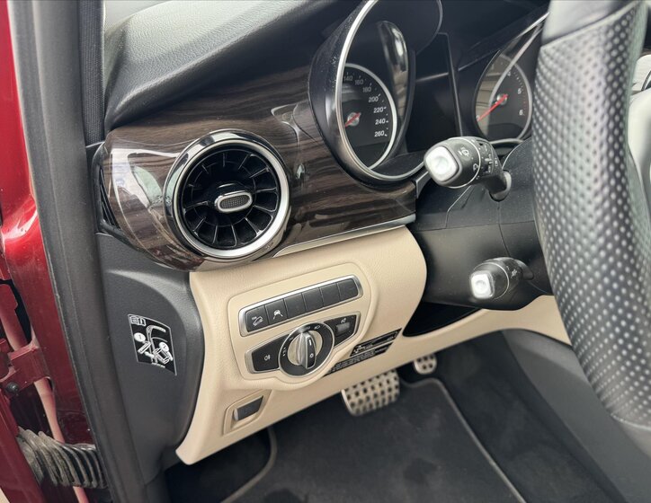 Mercedes-Benz Třídy V VAN / Minibus 2,0 l 176 kw