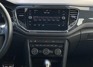 Volkswagen T-Roc SUV / Terénní 1,5 l 110 kw