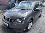 Volkswagen Touran 1
