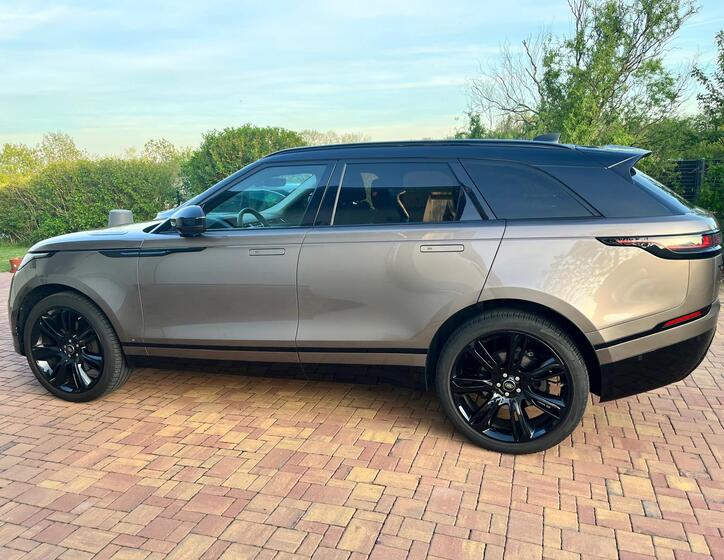 Land Rover Range Rover Velar 13