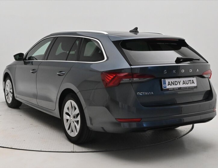 Škoda Octavia Kombi 2,0 l 110 kw