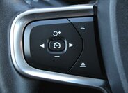 Volvo XC40 SUV / Terénní 2,0 l 140 kw