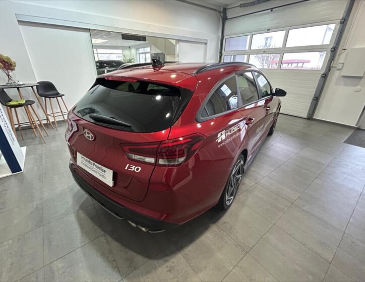 Hyundai i30 4