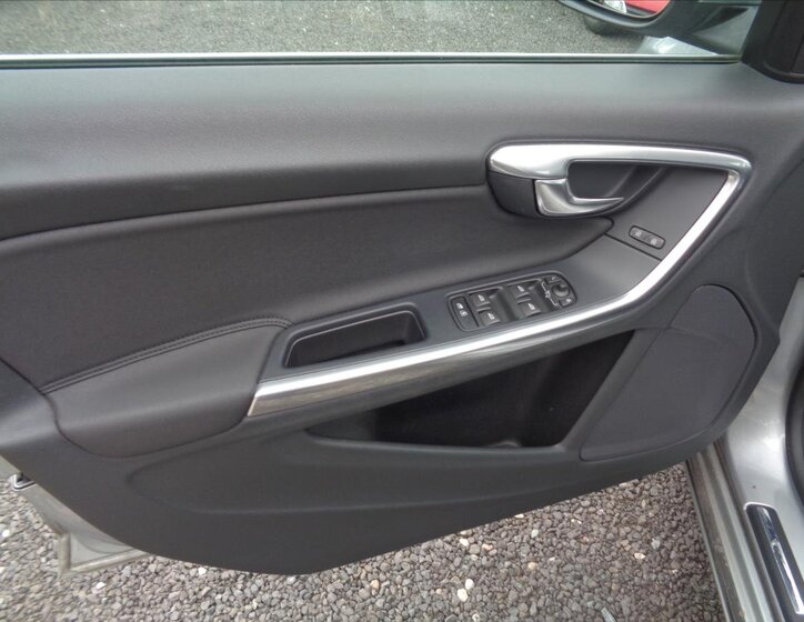 Volvo V60 Kombi 1,6 l 84 kw