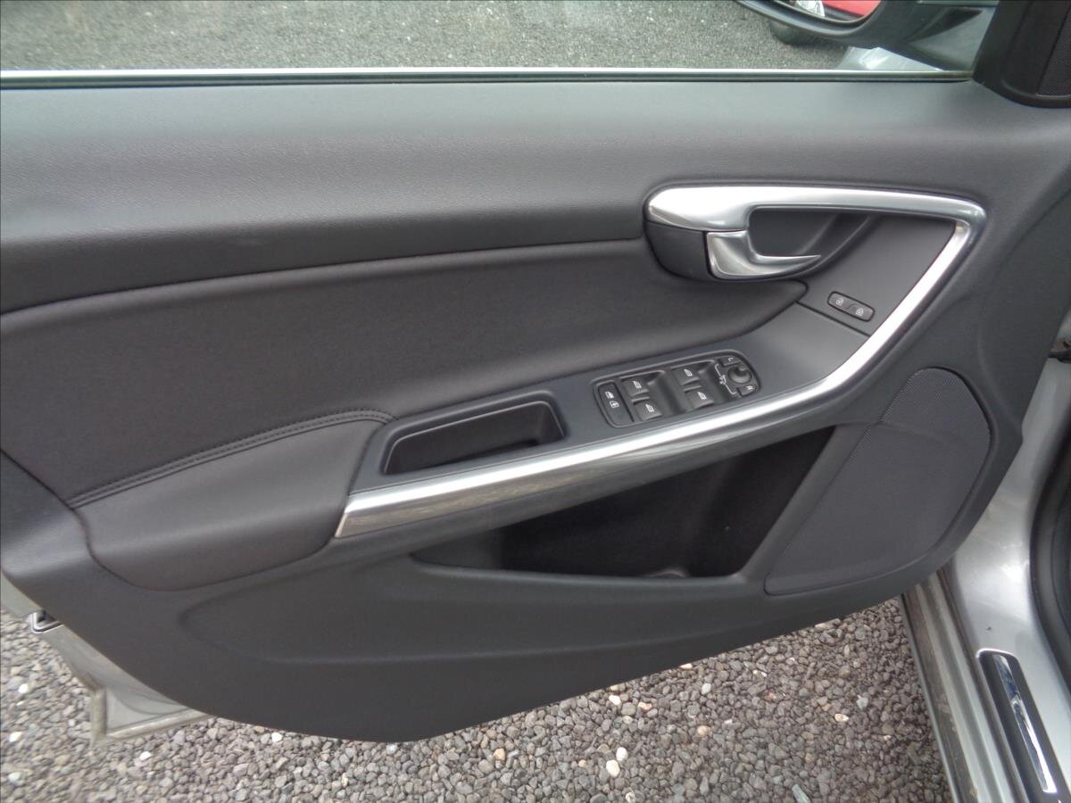 Volvo V60 Kombi 1,6 l 84 kw