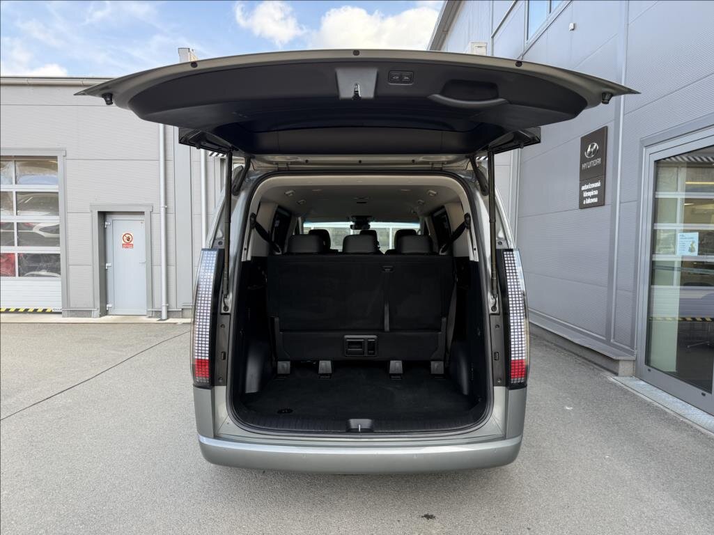 Hyundai Staria VAN / Minibus 2,2 l 130 kw