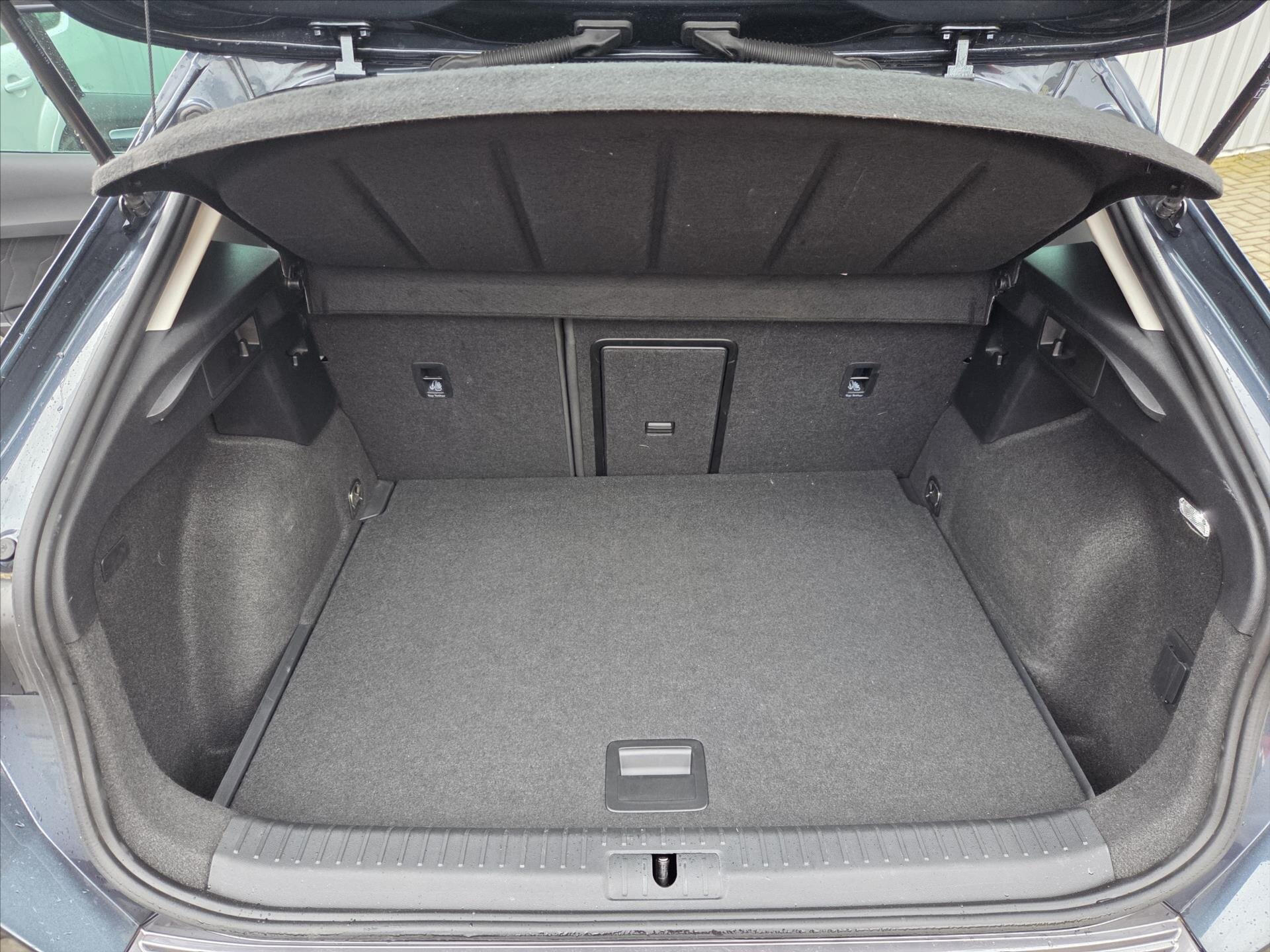 Cupra Formentor SUV / Terénní 2,0 l 140 kw