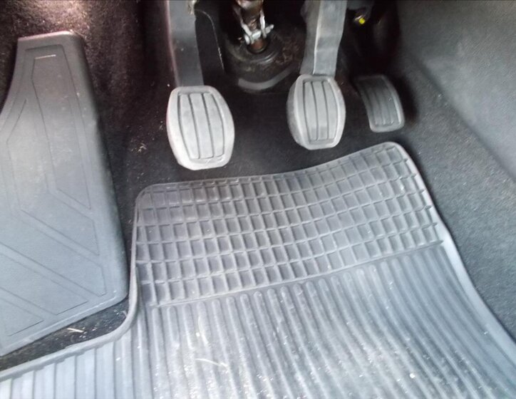 Peugeot 308 Hatchback 1,5 l 96 kw