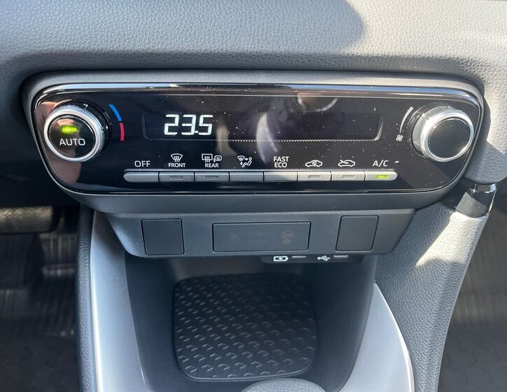 Toyota Yaris Hatchback 1,5 l 68 kw