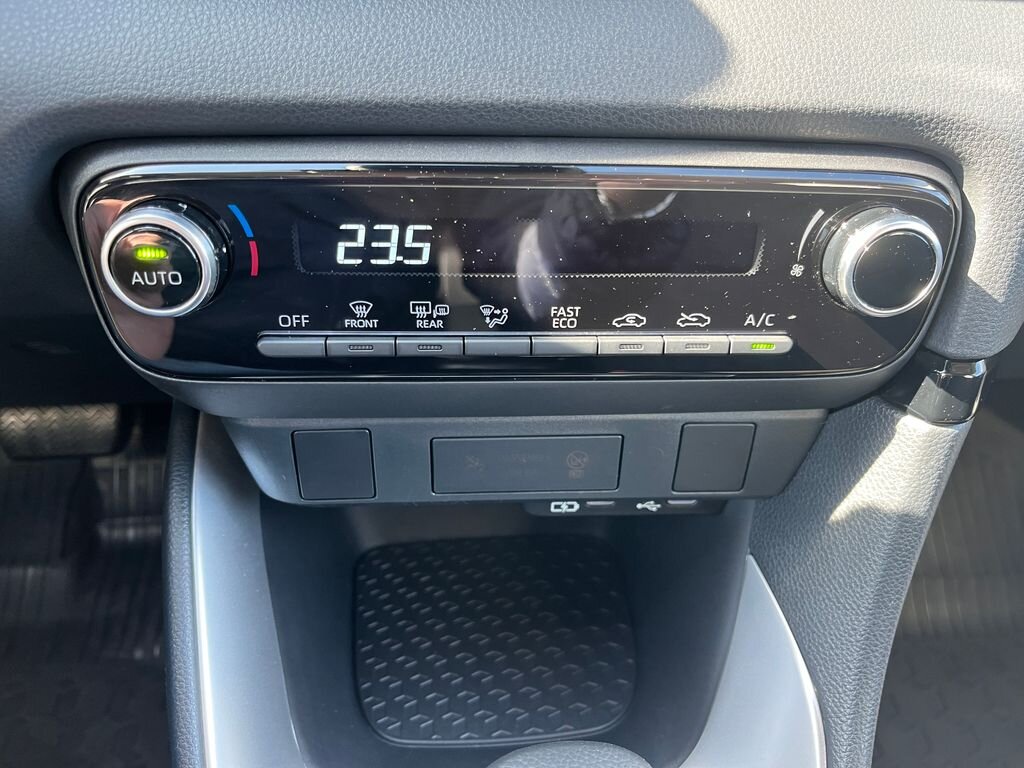 Toyota Yaris Hatchback 1,5 l 68 kw