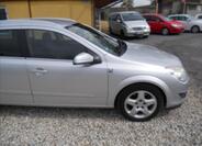 Opel Astra 4