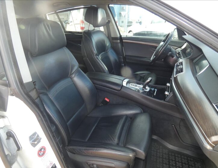 BMW Řada 5 Liftback 3,0 l 190 kw