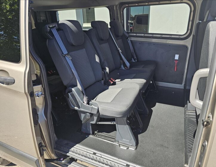Ford Transit Custom Kombi 2,0 l 96 kw