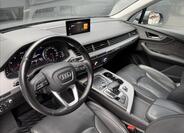 Audi Q7 9