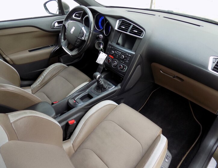 Citroën DS4 Hatchback 2,0 l 120 kw