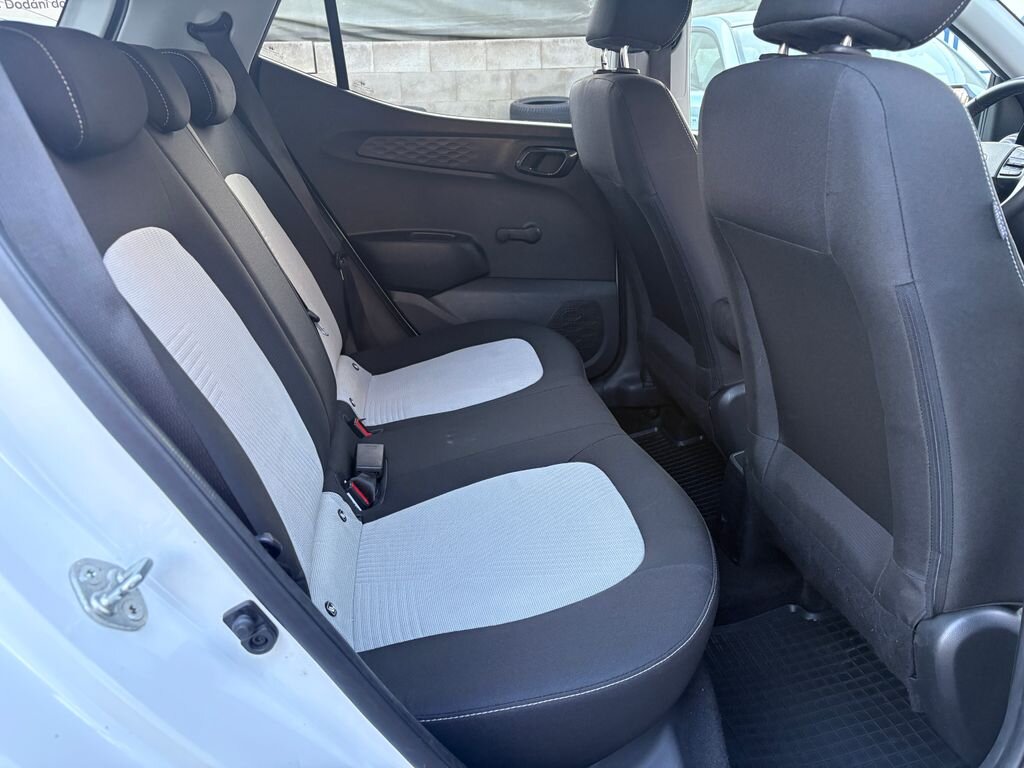 Hyundai i10 Hatchback 998,0 49 kw