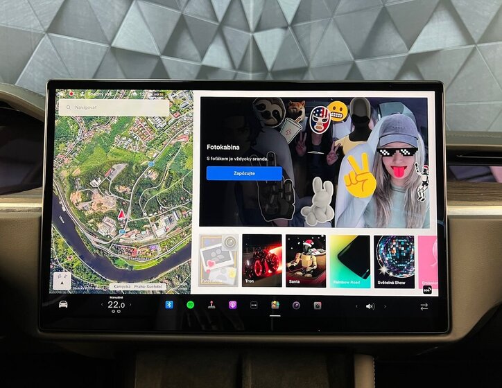 Tesla Model X SUV / Terénní 0,0 493 kw