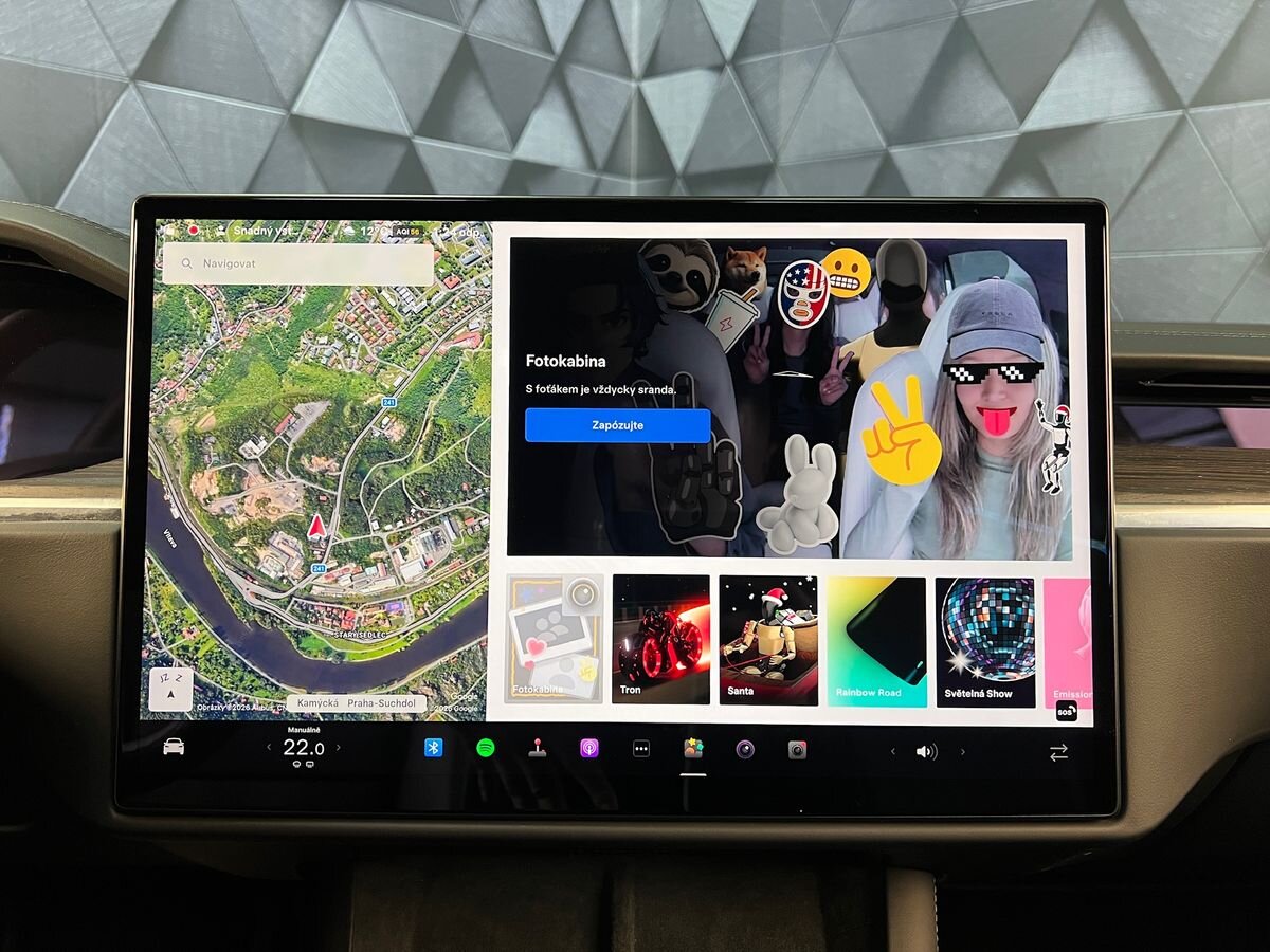 Tesla Model X SUV / Terénní 0,0 493 kw