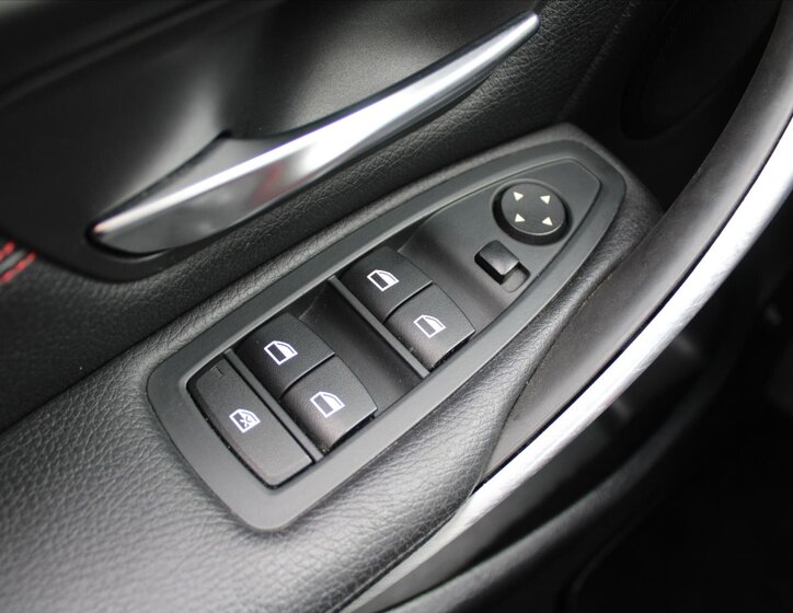 BMW Řada 3 Kombi 3,0 l 190 kw