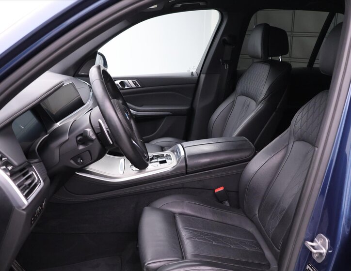 BMW X5 SUV 3,0 l 294 kw